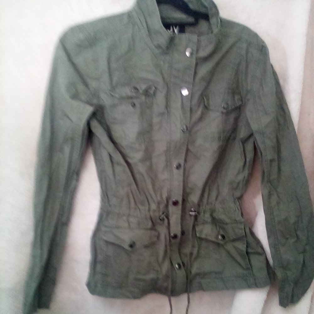 Utility jacket military style with quote on back